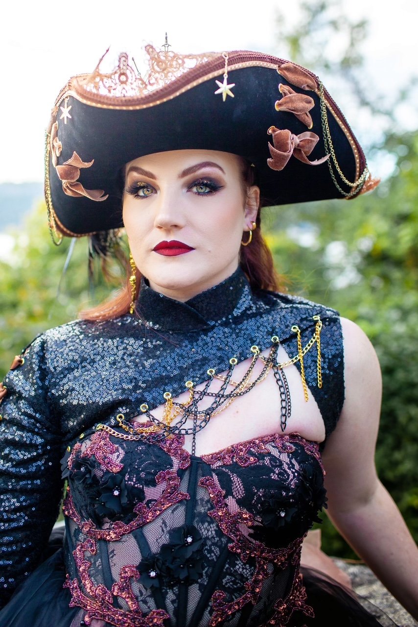 Sarah Cline in fantasy pirate attire